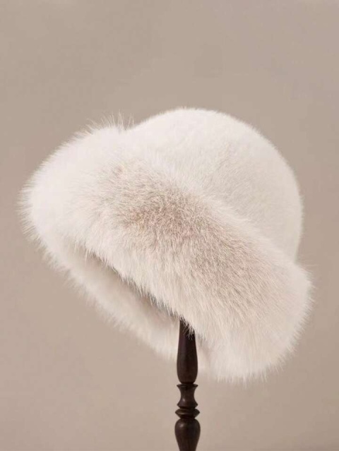 Luksusowa czapka beżowa