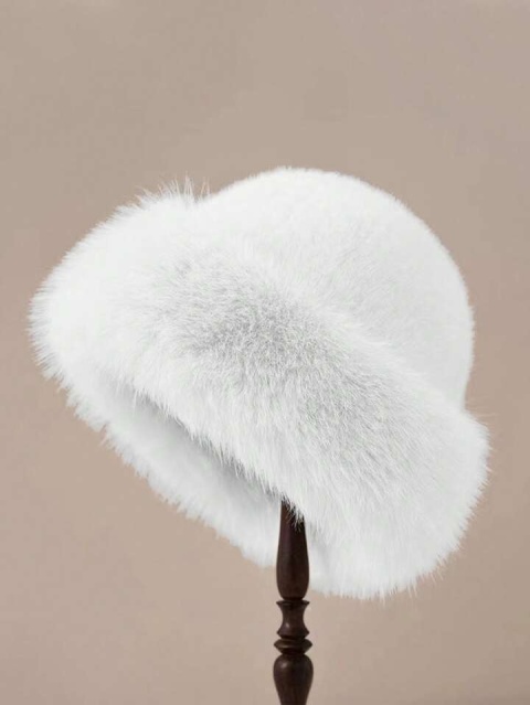 Luksusowa czapka biała